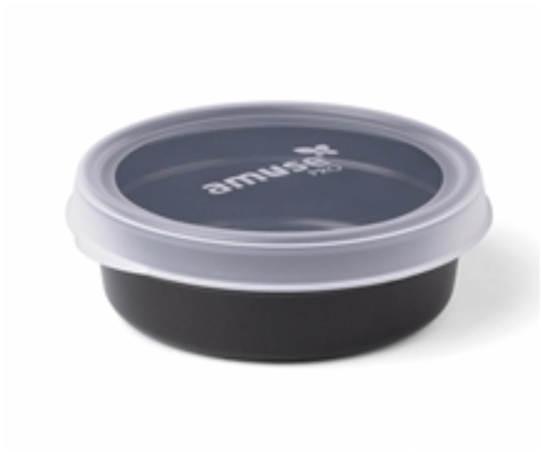 Schwarze, runde Mehrwegschale von Amuse mit 250ml Volumen, ideal für Snacks und Lunch, stilvolles Design für unterwegs.