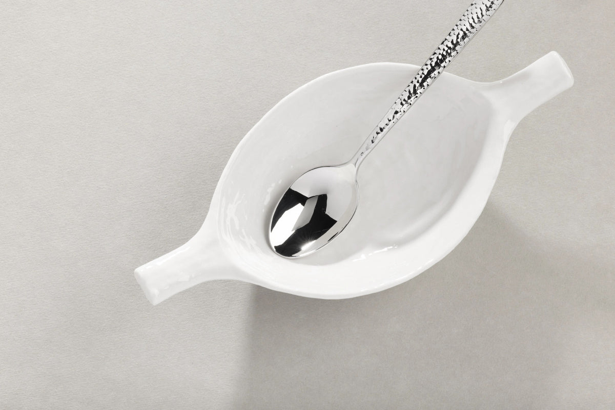 Courchevel Dessertlöffel Edelstahl gehämmert in Silber präsentiert im Onlineshop von KAQTU Design AG. Besteck ist von Revol