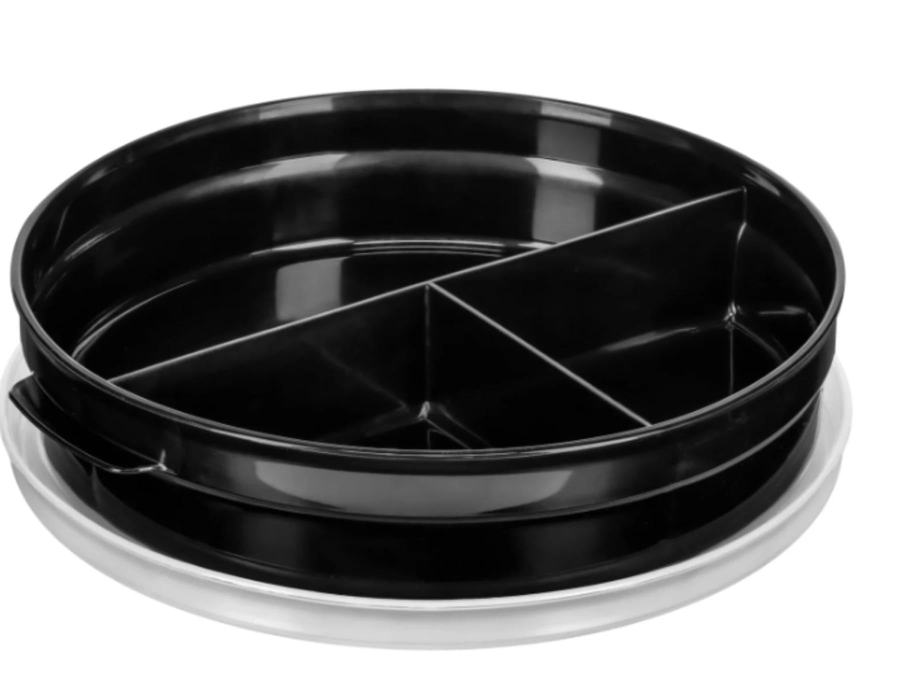 Amuse Pro Menübehälter 3-fach unterteilt schwarz inkl Deckel in Schwarz präsentiert im Onlineshop von KAQTU Design AG. Snackbox ist von Amuse