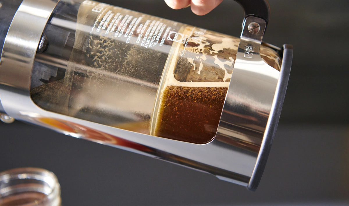 French Press P5 946ml Kunststoff glänzend in Silber präsentiert im Onlineshop von KAQTU Design AG. Küchengerät ist von Espro