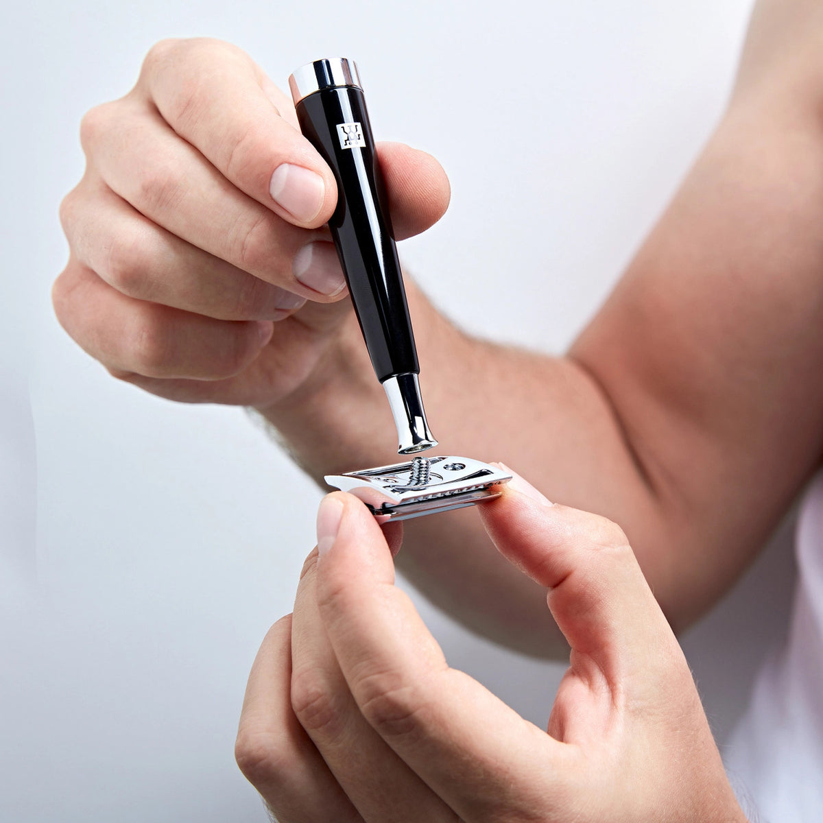 Classic Rasierhobel schwarz in Schwarz präsentiert im Onlineshop von KAQTU Design AG. Körperpflege ist von Zwilling Beauty