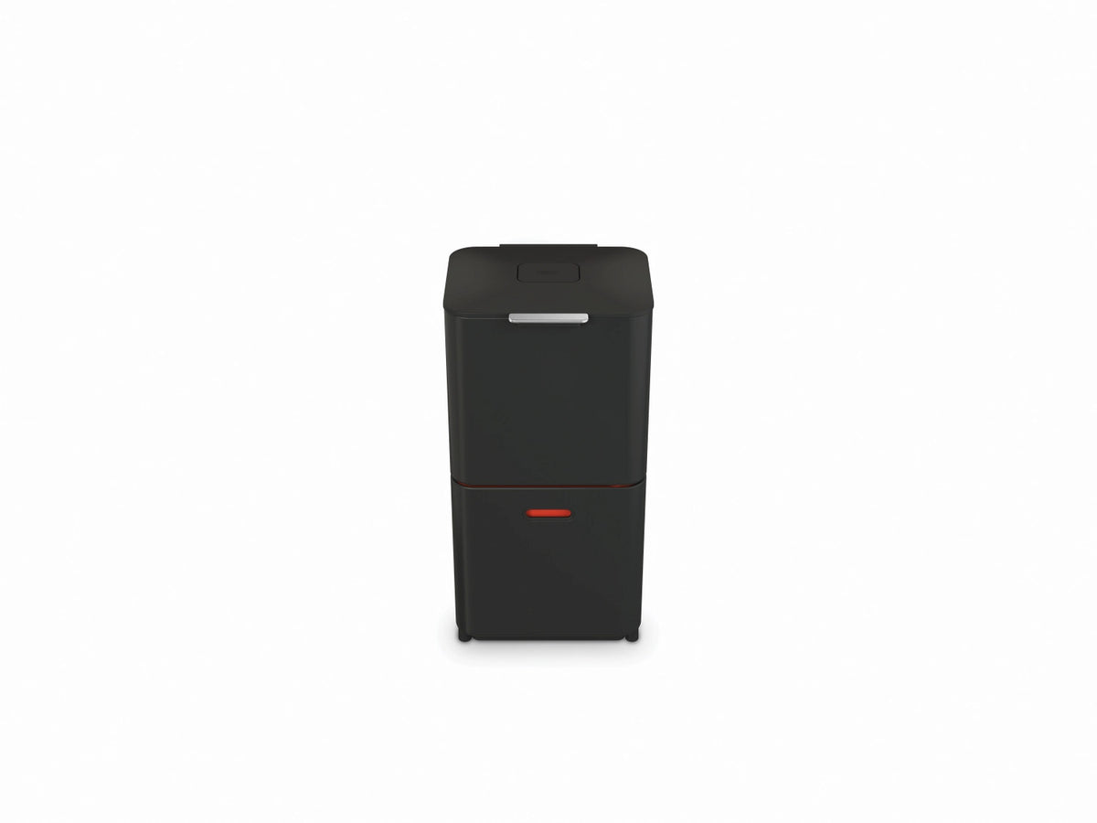 Totem Max 60L, carbon black in Schwarz präsentiert im Onlineshop von KAQTU Design AG. Abfalleimer ist von Joseph Joseph