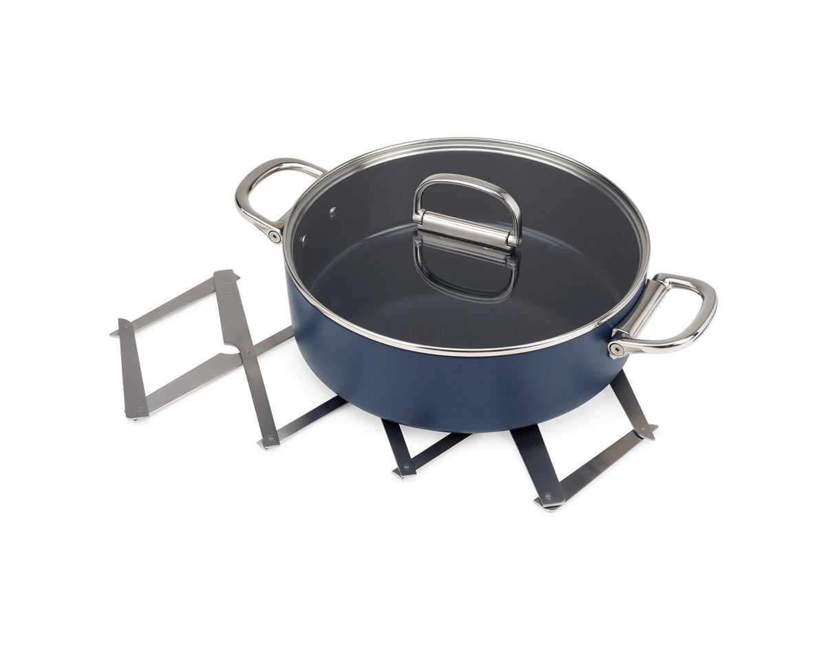 Space Topfuntersetzer L23cm B6cm Edelstahl in Silber präsentiert im Onlineshop von KAQTU Design AG. Kochbesteck ist von Joseph Joseph