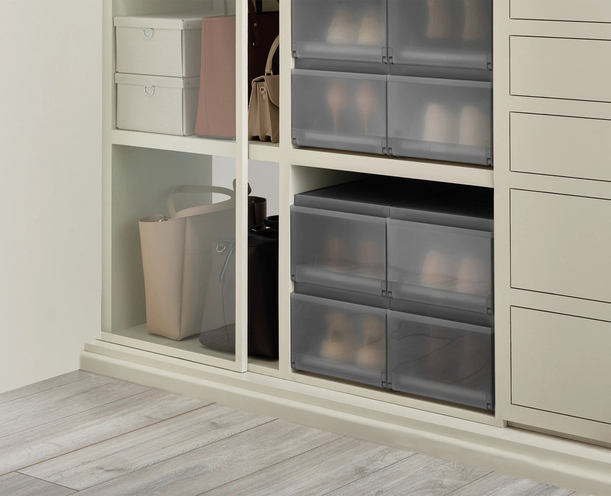 2er Set ShoeCase Schuhschrank PP 22x28x36cm grau in Grau präsentiert im Onlineshop von KAQTU Design AG. Schuhregal ist von Joseph Joseph