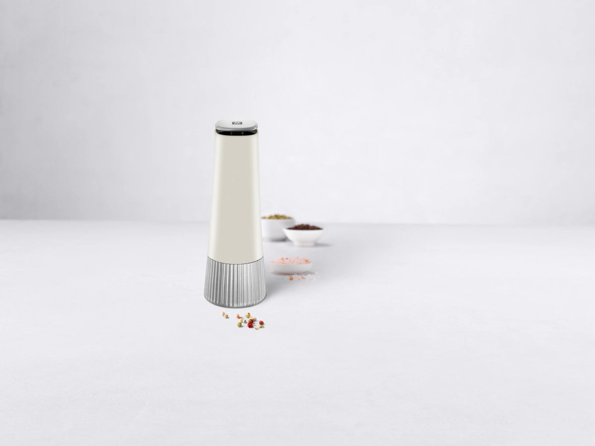 Pro Gewürzmühle 19cm Elfenbeinweiss in Weiss präsentiert im Onlineshop von KAQTU Design AG. Küchenhelfer ist von Zwilling