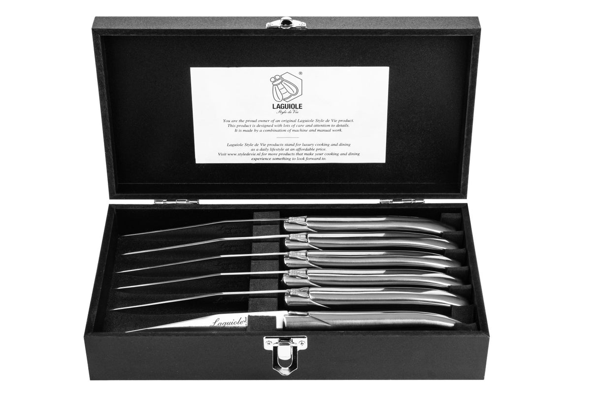 Laguiole Luxury Line Steakmesser rostfreier Stahl in Silber präsentiert im Onlineshop von KAQTU Design AG. Küchenmesser ist von Laguiole Style de Vie