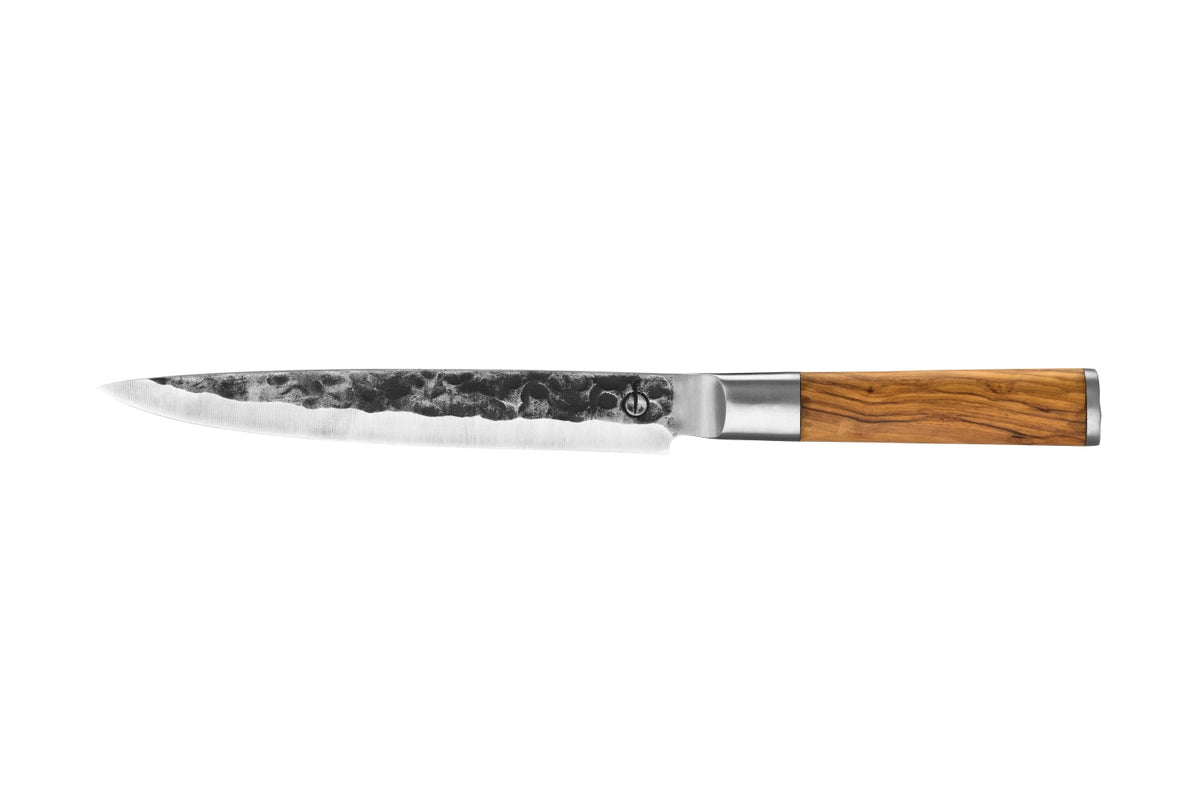 Olive Fleischmesser 20cm in Beige präsentiert im Onlineshop von KAQTU Design AG. Küchenmesser ist von Forged