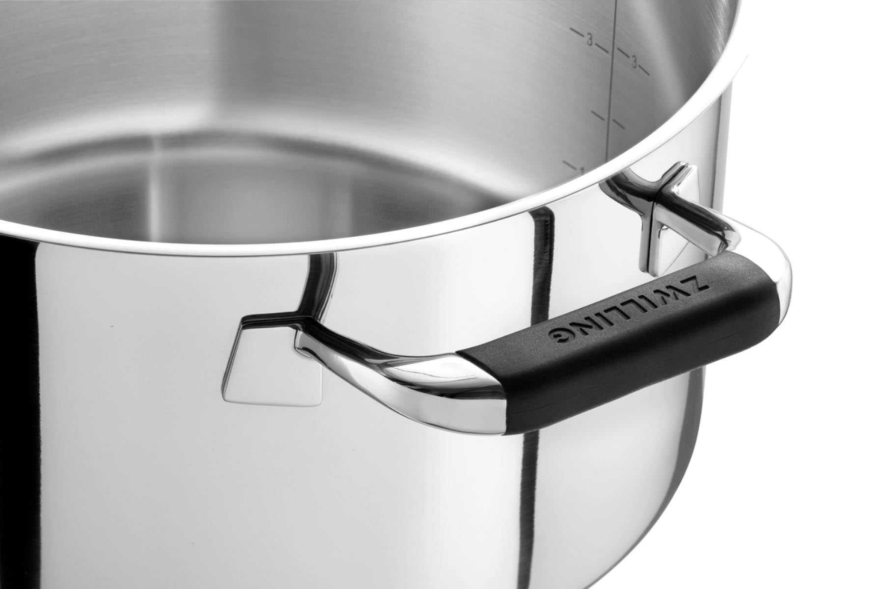 Hochwertiges 5-teiliges Kochtopfset von Zwilling Poletto, perfekt für vielseitige Kochtechniken und stilvolles Servieren.