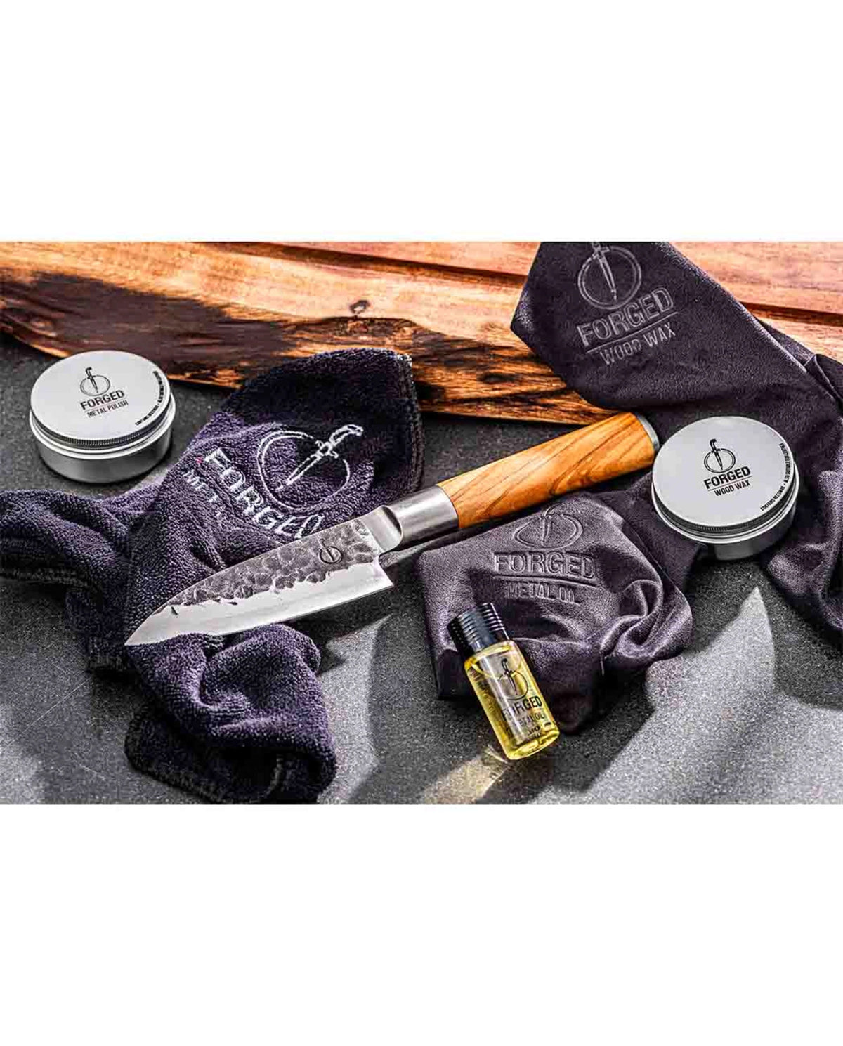 Forged Pflegeset in Mehrfarbig präsentiert im Onlineshop von KAQTU Design AG. Grillzubehör ist von Forged