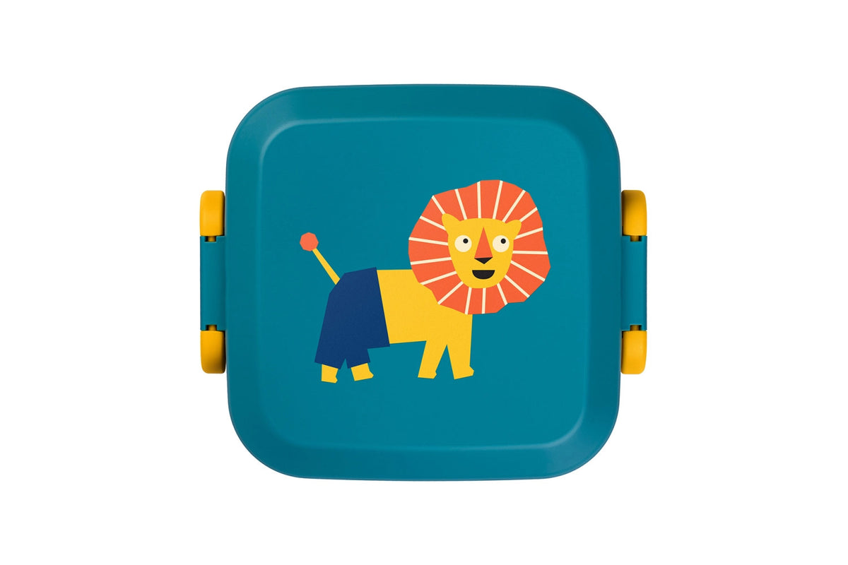 Rikko Lunchbox Löwe midnight lagoon in Blau präsentiert im Onlineshop von KAQTU Design AG. Snackbox ist von Amuse