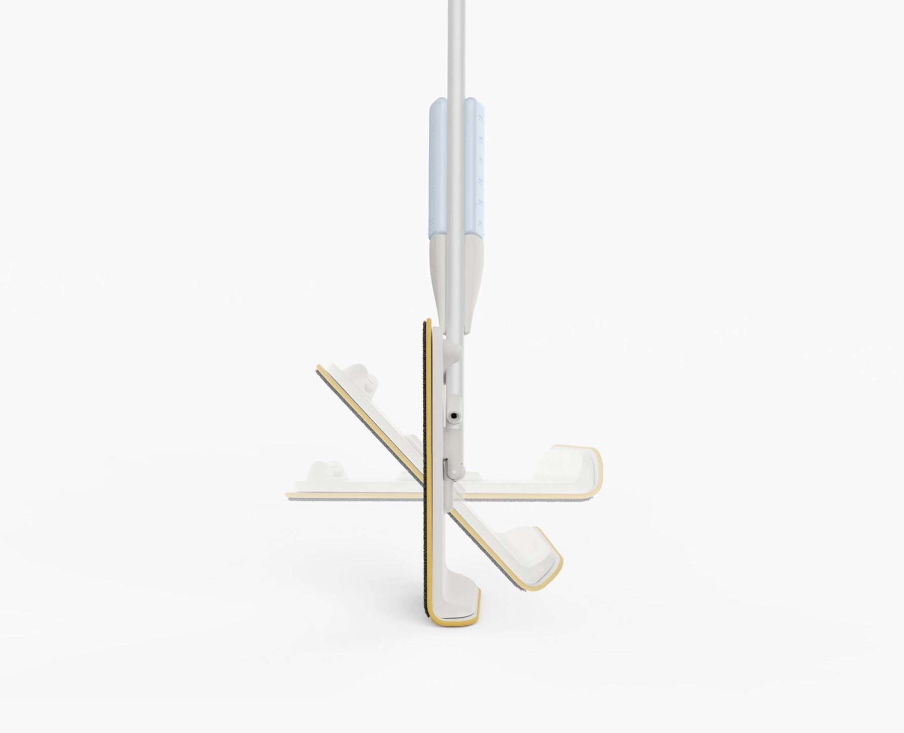 Der CleanTech Sprühmopp in light stone von Joseph Joseph bietet eine innovative Lösung für effizientes Wischen und gründliche Reinigung in jedem Zuhause.