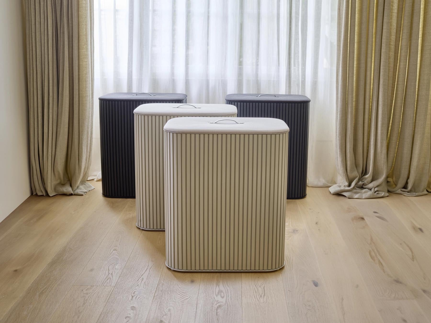 Moderner Wäschekorb Tota Twin Luxe in Ecru, 90 l, perfekt für die praktische und stilvolle Aufbewahrung von Wäsche und mehr von Joseph Joseph.