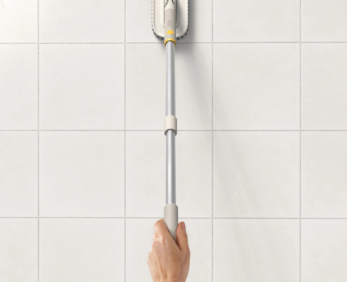 CleanTech Reinigungsset komplett light stone in Grau präsentiert im Onlineshop von KAQTU Design AG. Reinigung & Wäsche ist von Joseph Joseph