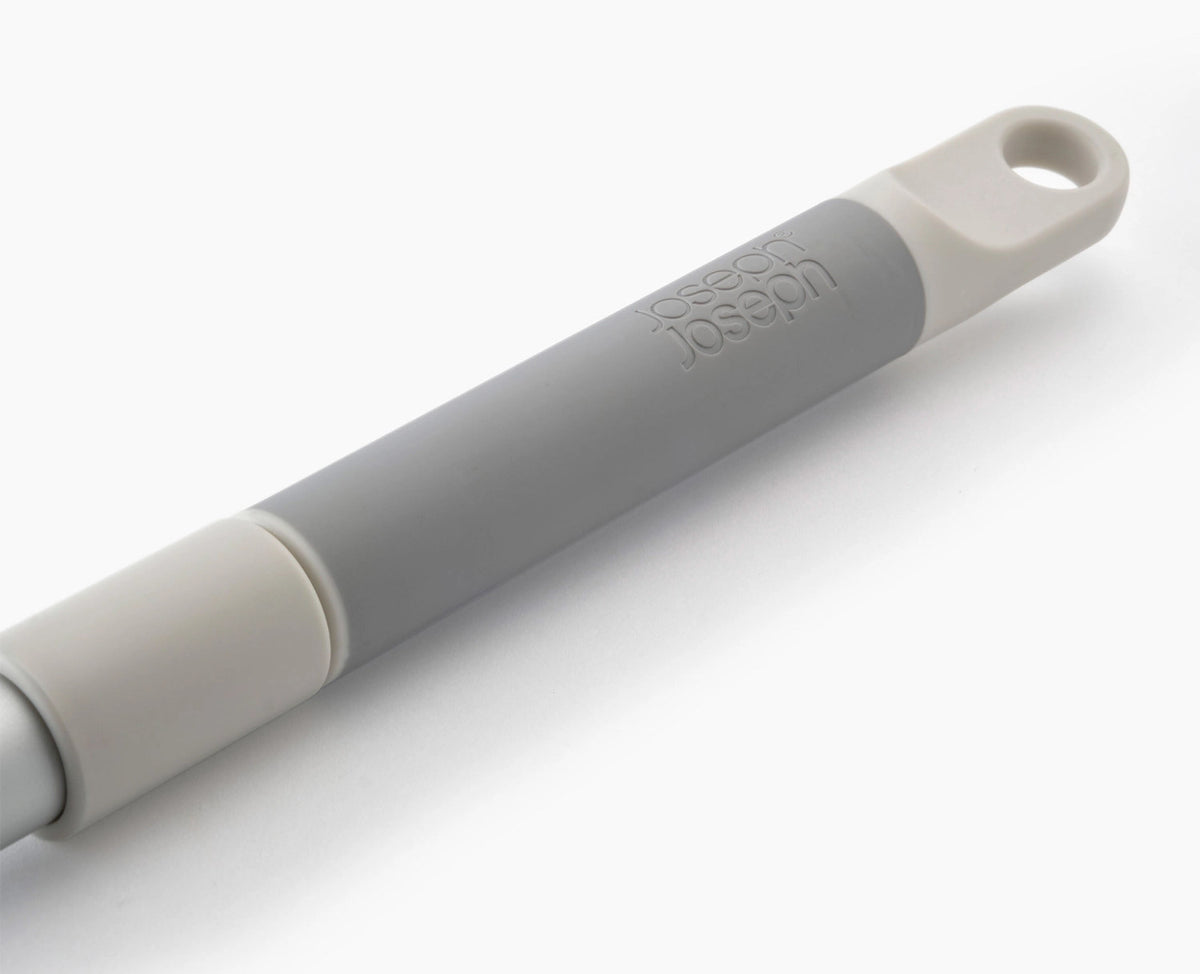 CleanTech Teleskoparm 3x61cm light stone in Silber präsentiert im Onlineshop von KAQTU Design AG. Reinigung & Wäsche ist von Joseph Joseph