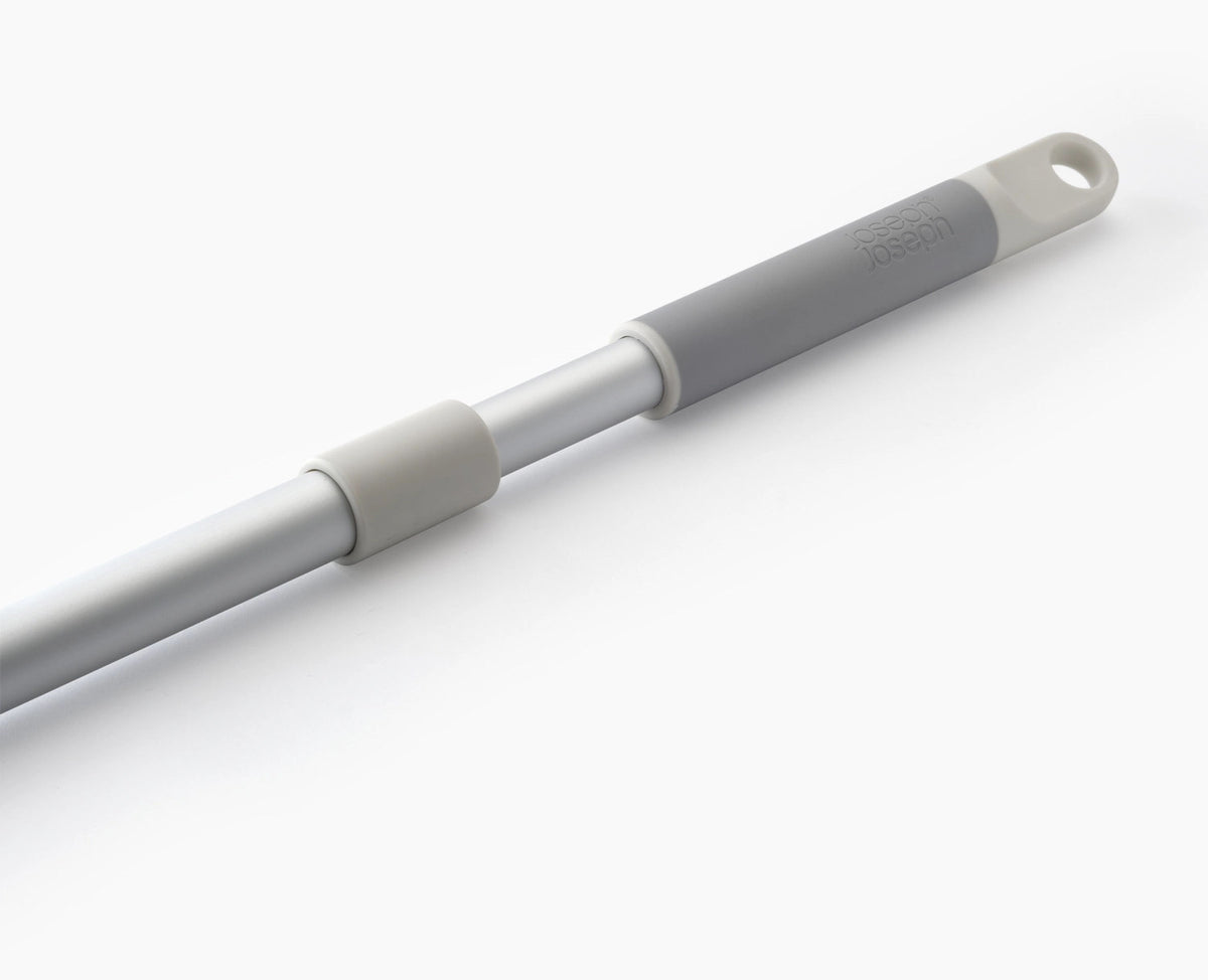 CleanTech Teleskoparm 3x61cm light stone in Silber präsentiert im Onlineshop von KAQTU Design AG. Reinigung & Wäsche ist von Joseph Joseph