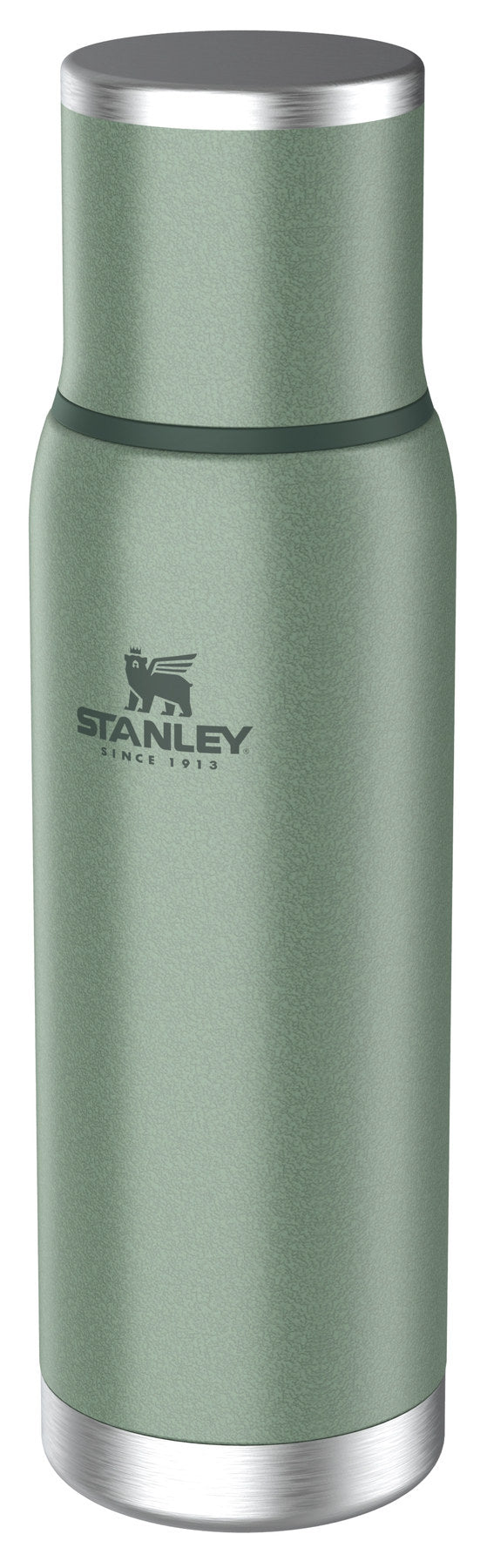 Adventure To-Go Flasche 1.0l hammertone green in Grün präsentiert im Onlineshop von KAQTU Design AG. Trinkflaschen ist von Stanley