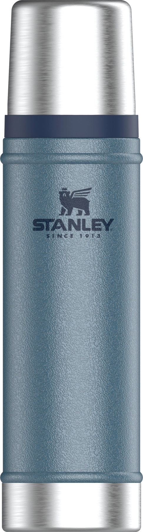 Legendary Classic Flasche 0.59l hammertone lake in Blau präsentiert im Onlineshop von KAQTU Design AG. Thermosflasche ist von Stanley