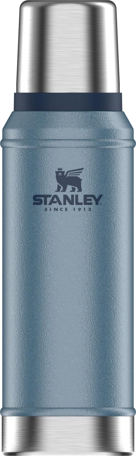 Legendary Classic Flasche 0.94l hammertone lake in Blau präsentiert im Onlineshop von KAQTU Design AG. Aufbewahrungsbehälter ist von Stanley