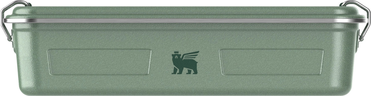 Legendary Useful Storage box 2l hammertone green in Grün präsentiert im Onlineshop von KAQTU Design AG. Trinkflaschen ist von Stanley