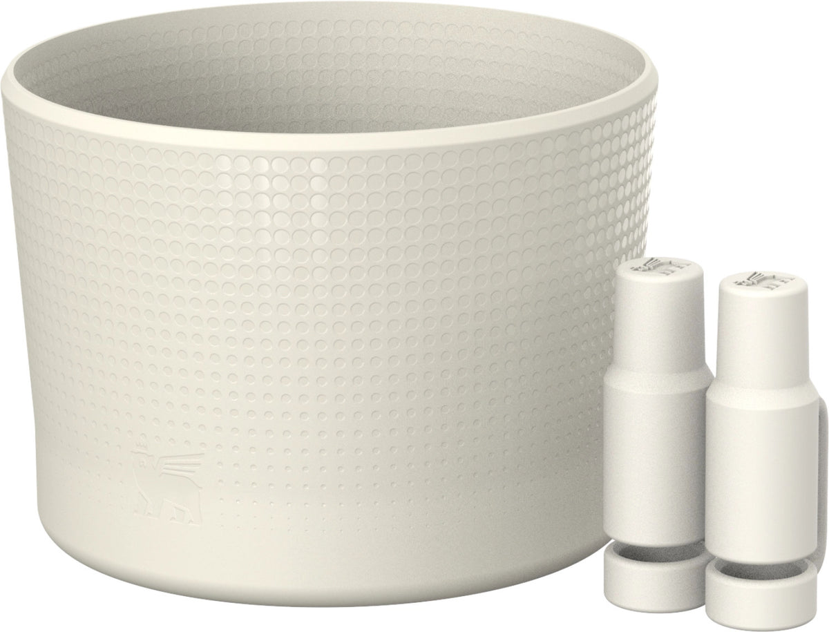Quencher Antirutsch & Strohhalmabdeckung 0.6-0.89l cream in Beige präsentiert im Onlineshop von KAQTU Design AG. Zutaten ist von Stanley