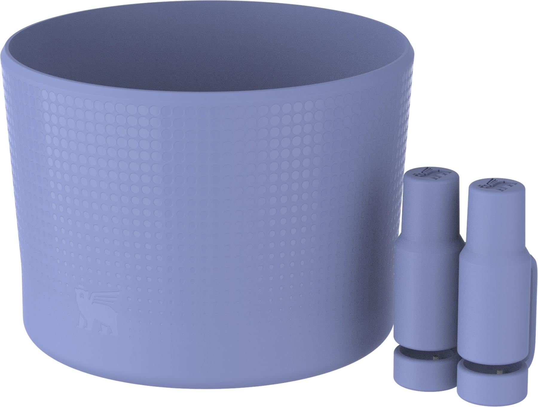 Stylische Stanley Thermosflasche in Hydrangea mit Antirutsch-Design und Strohhalmabdeckung, ideal für unterwegs und im Alltag.