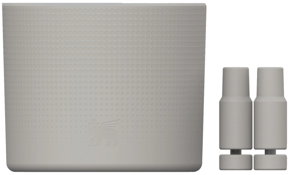 Quencher Antirutsch & Strohhalmabdeckung 1.18l ash in Grau präsentiert im Onlineshop von KAQTU Design AG. Zutaten ist von Stanley