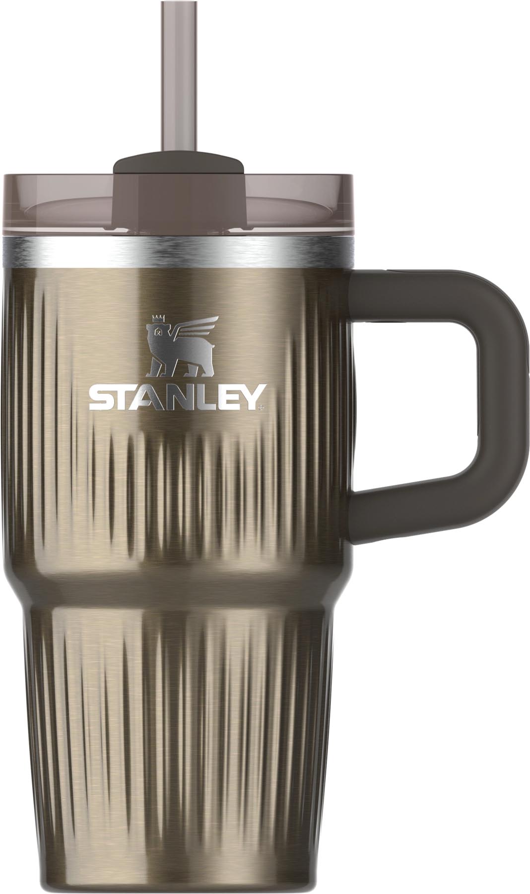 Quencher Fluted 0.6l gunmetal shine in Grau präsentiert im Onlineshop von KAQTU Design AG. Aufbewahrungsbehälter ist von Stanley