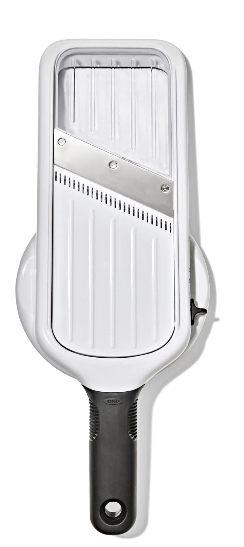 GG Mandoline in Silber präsentiert im Onlineshop von KAQTU Design AG. Küchenhelfer ist von OXO