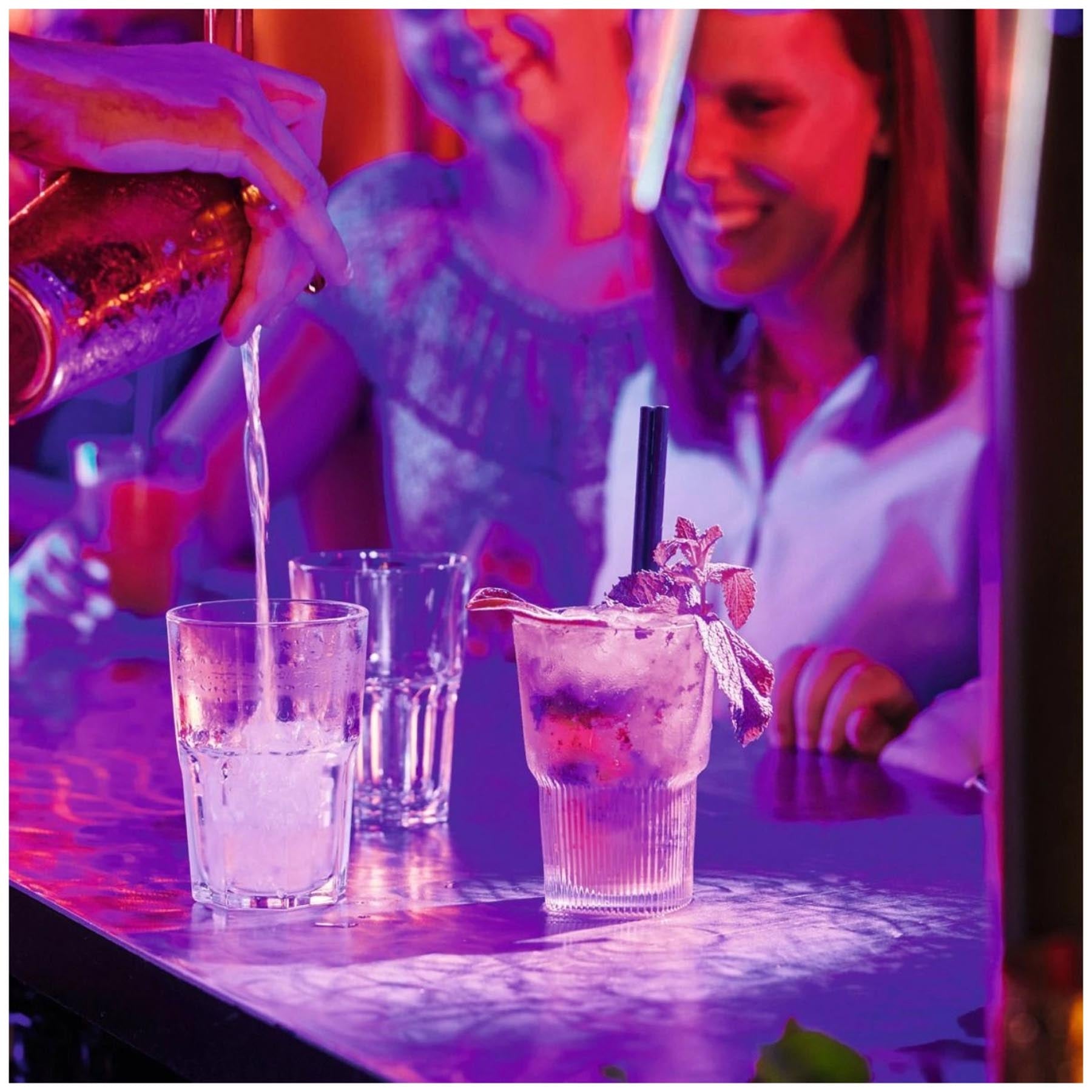 Stapelbarer Becher Starline 27cl in elegantem Blau, ideal für Getränke und vielseitig einsetzbar, präsentiert von Arc.