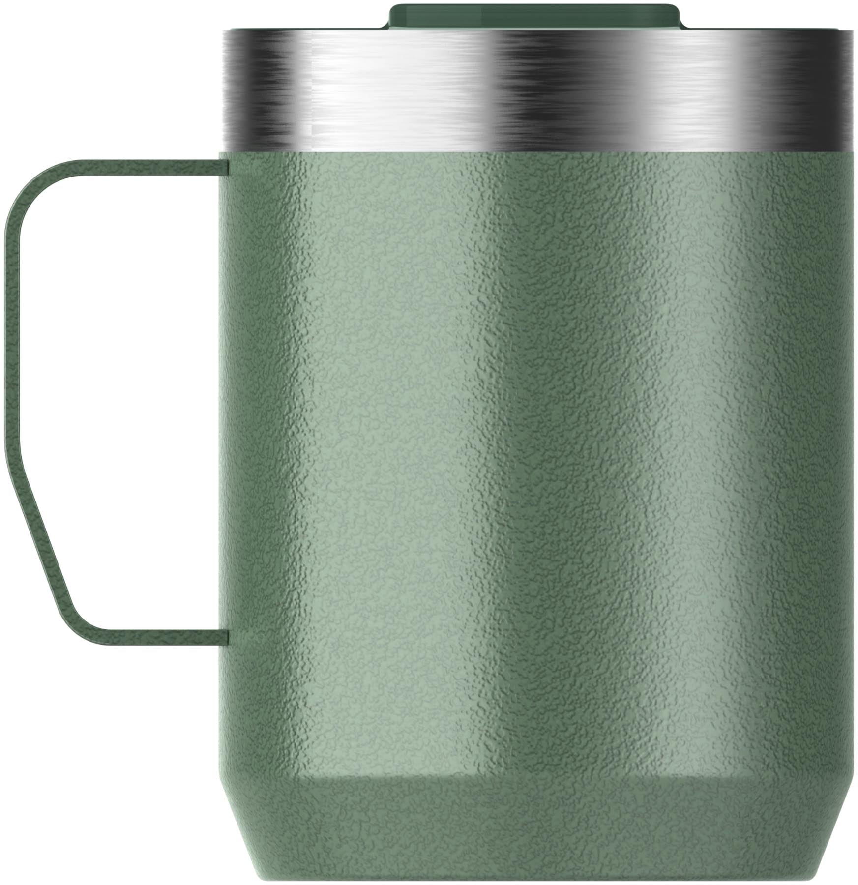 Stylischer Everyday Camp Mug in Hammertone Green von Stanley, ideal für Outdoor-Aktivitäten und den täglichen Gebrauch. Fassungsvermögen: 0.23l.