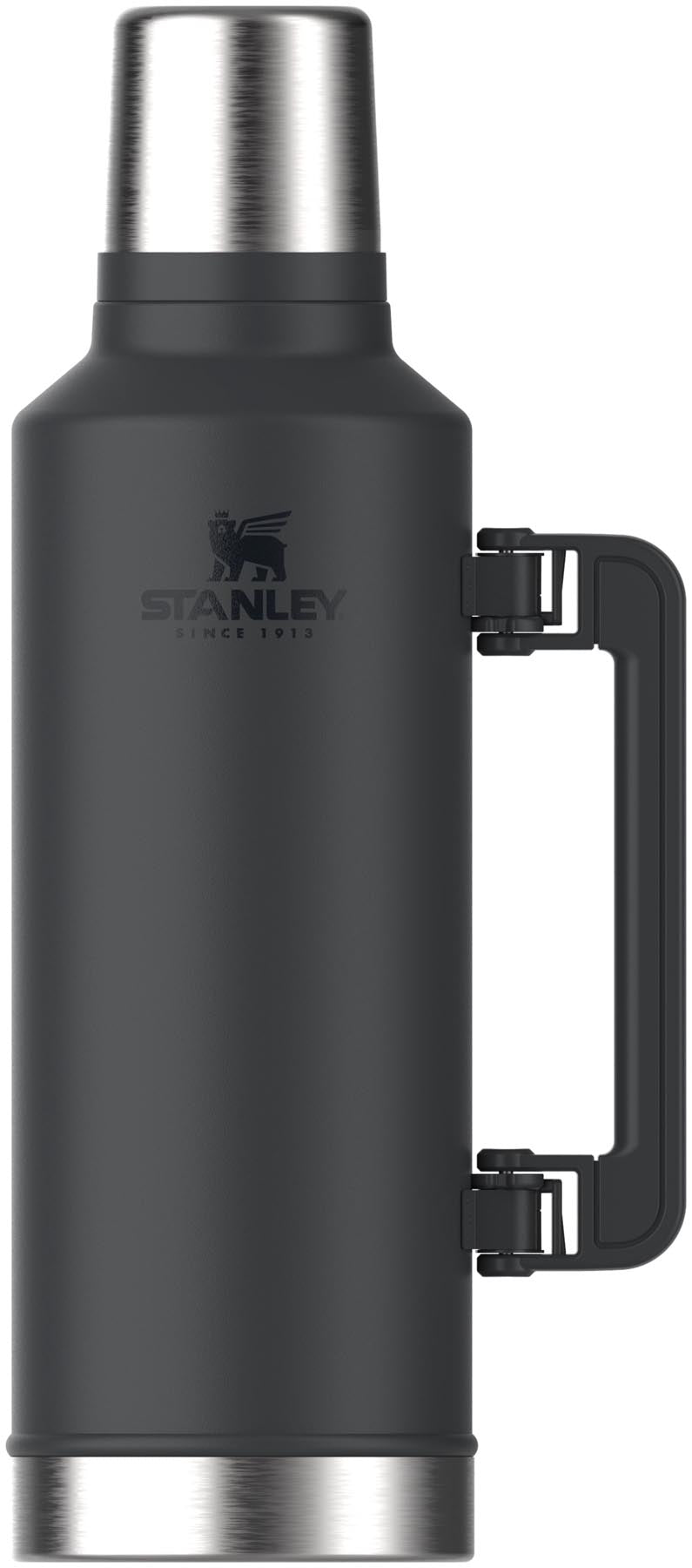 Legendary Classic Flasche 2.3l black 2.0 in Schwarz präsentiert im Onlineshop von KAQTU Design AG. Aufbewahrungsbehälter ist von Stanley