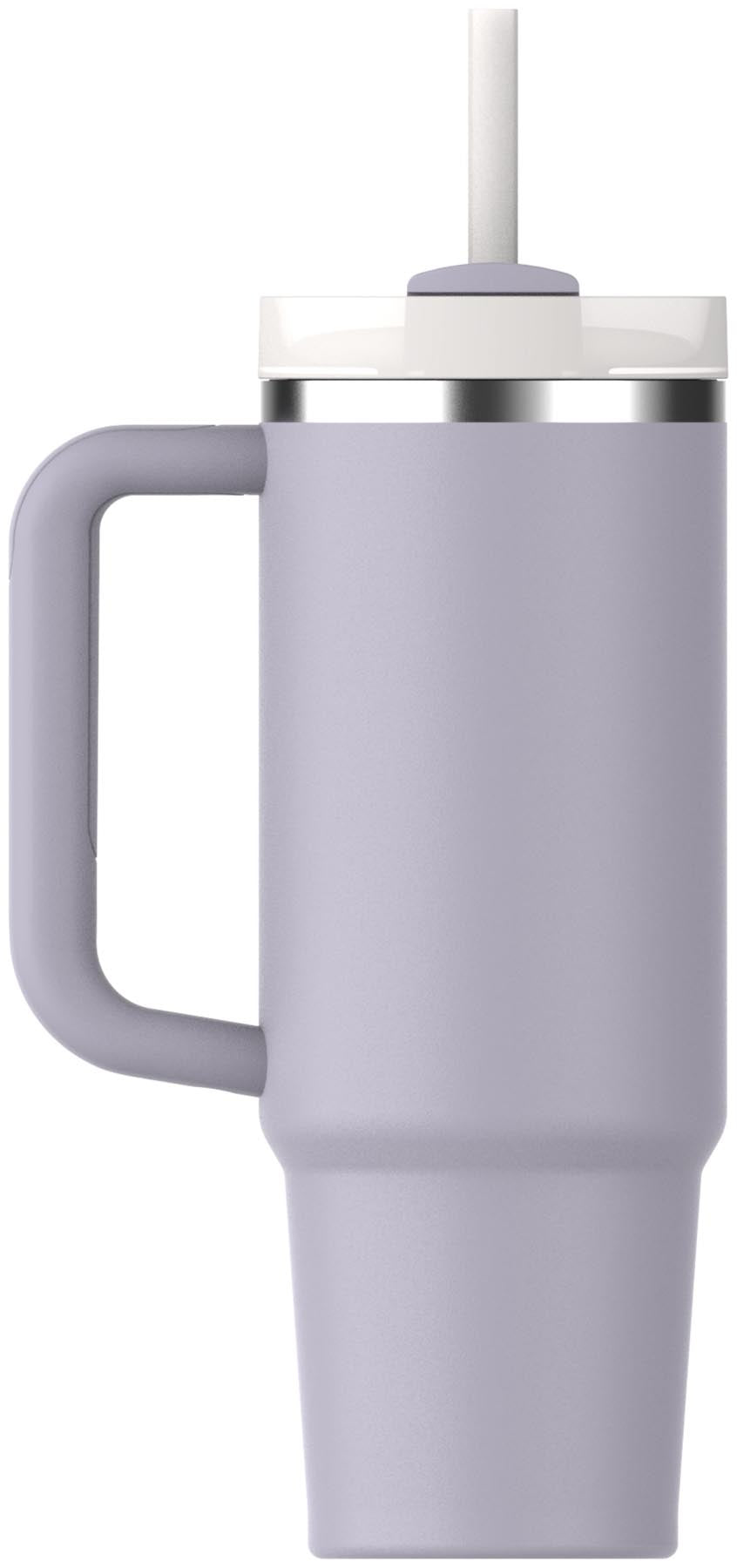 Stylische Thermosflasche Quencher FlowState 0.89l in lila, ideal für unterwegs. Hält Getränke lange warm oder kalt, von Stanley.