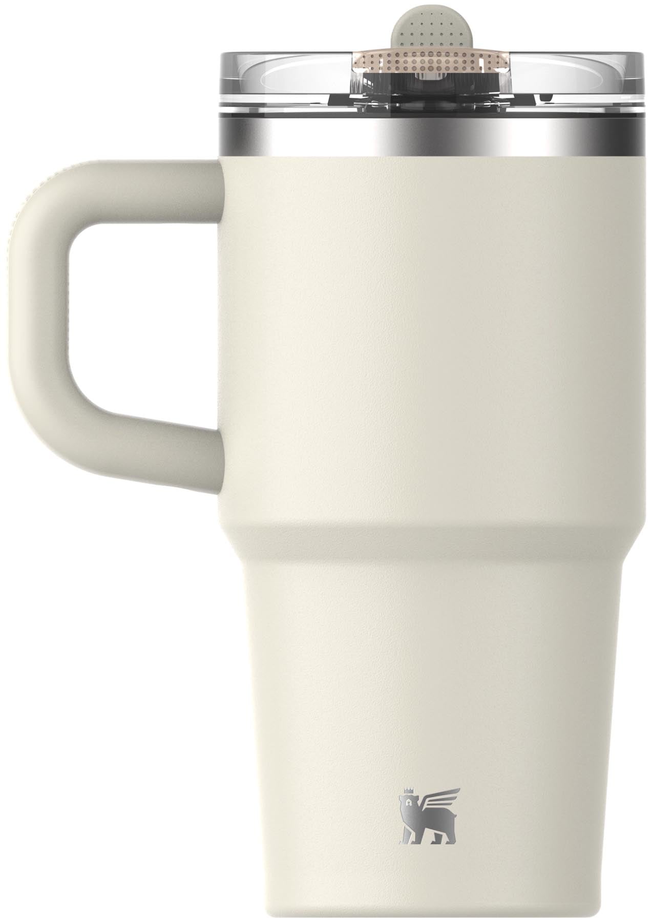Stylische Stanley Thermosflasche Quencher ProTour Flip Straw 0.59l in Cremefarbe, ideal für unterwegs und perfekt für kalte Getränke.