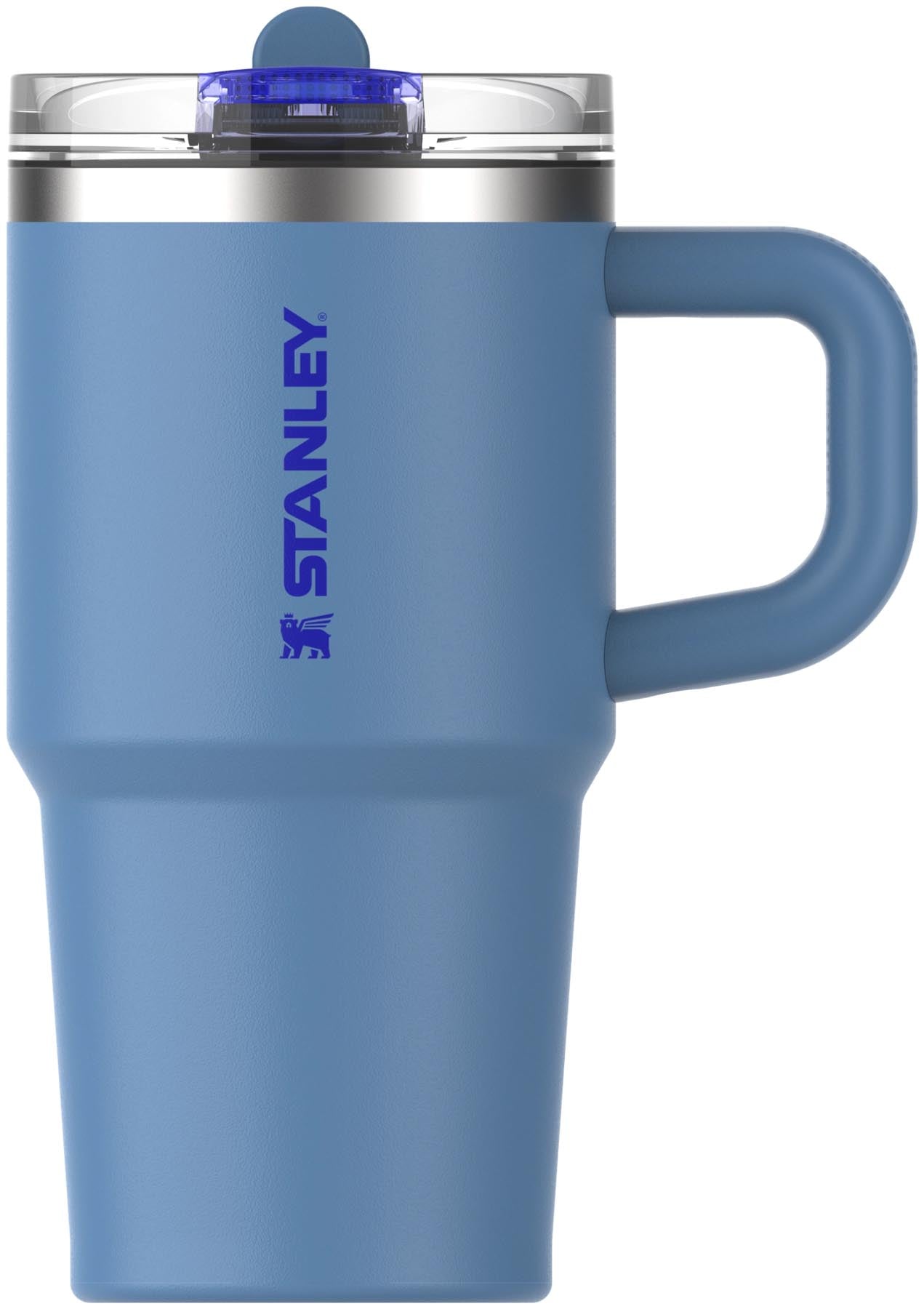 Quencher ProTour Flip Straw 0.59l blue sky in Blau präsentiert im Onlineshop von KAQTU Design AG. Aufbewahrungsbehälter ist von Stanley