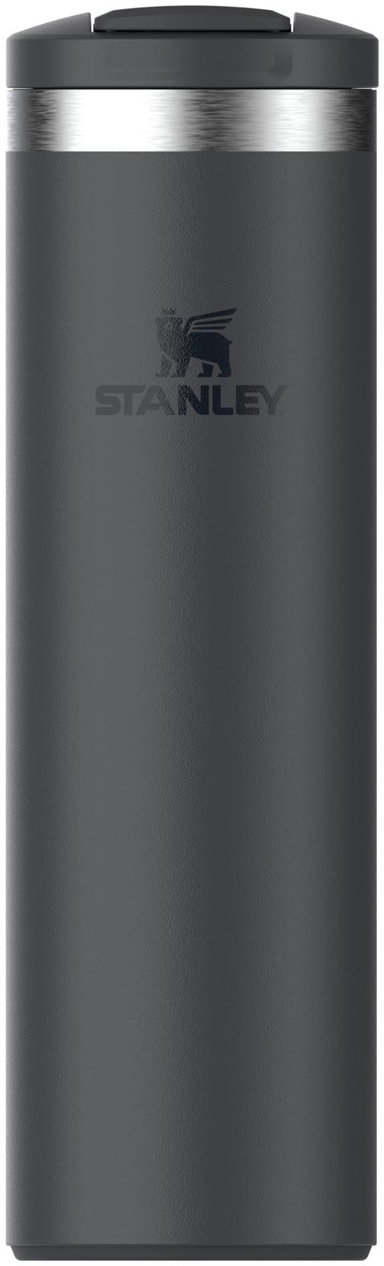 Transit Fliptop Becher 0.59l black 2.0 in Schwarz präsentiert im Onlineshop von KAQTU Design AG. Aufbewahrungsbehälter ist von Stanley