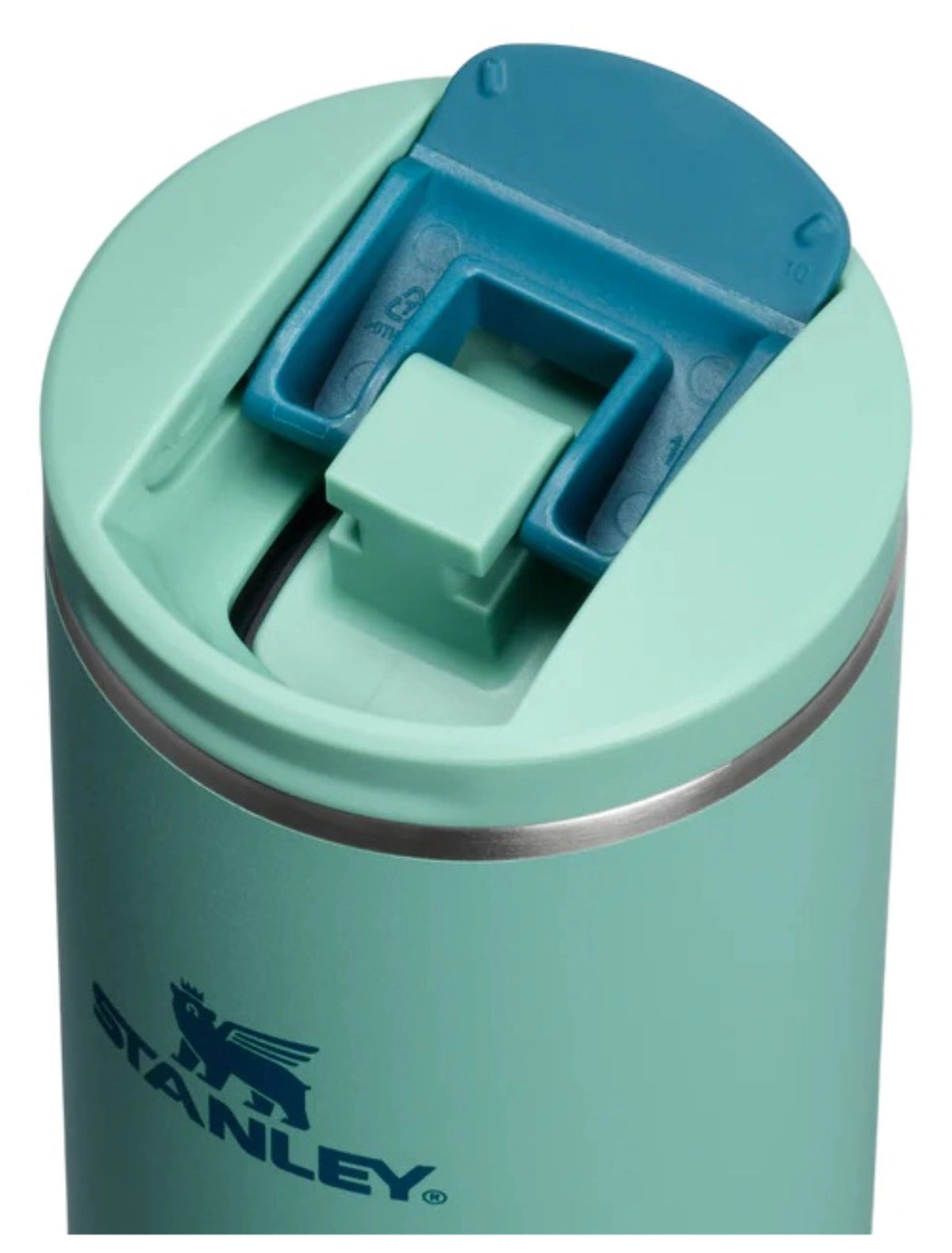 Transit FlipTop Becher 0.59l spring green in Grün präsentiert im Onlineshop von KAQTU Design AG. Thermosflasche ist von Stanley