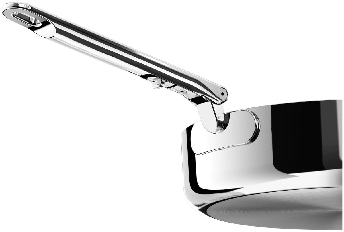 Space Steel Stielkasserolle D28cm Edelstahl Klappgriff in Silber präsentiert im Onlineshop von KAQTU Design AG. Stielkasserolle ist von Joseph Joseph