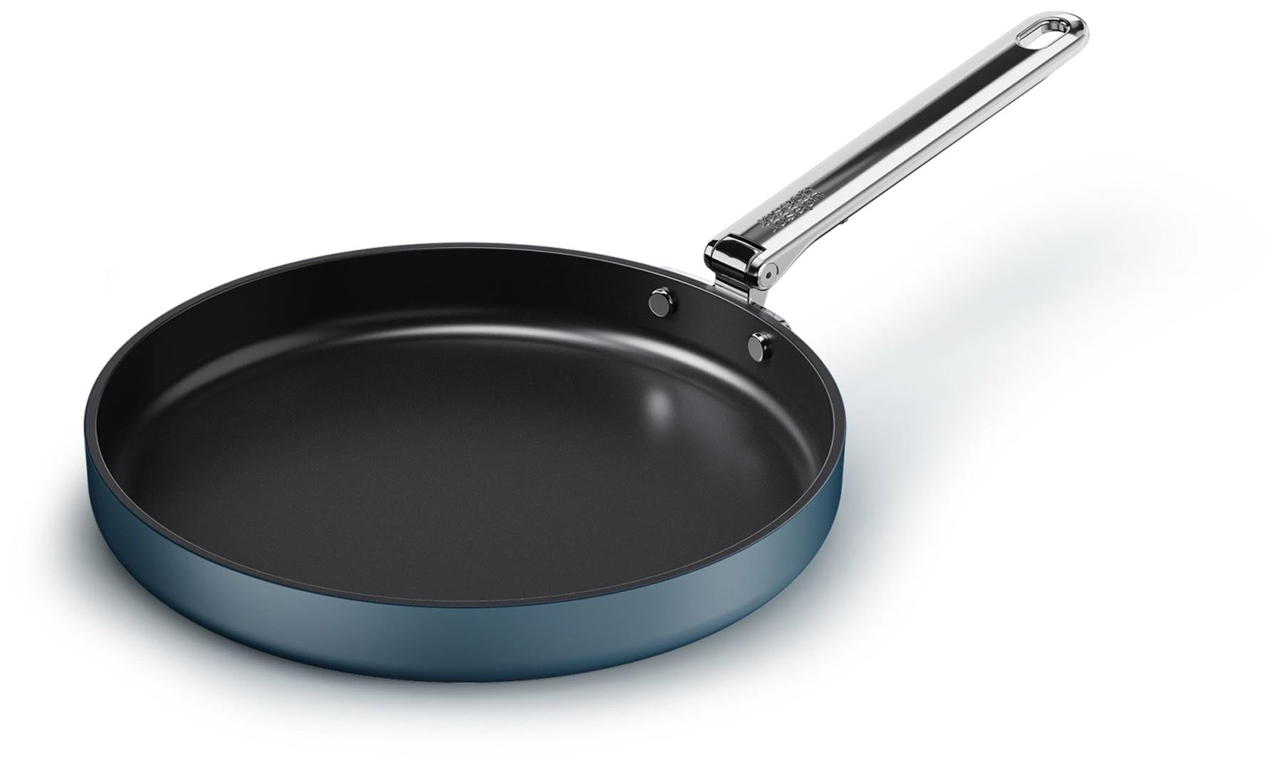 Moderne flache Bratpfanne von Joseph Joseph, 28 cm, mit innovativem Klappgriff für einfache Handhabung und platzsparende Lagerung.