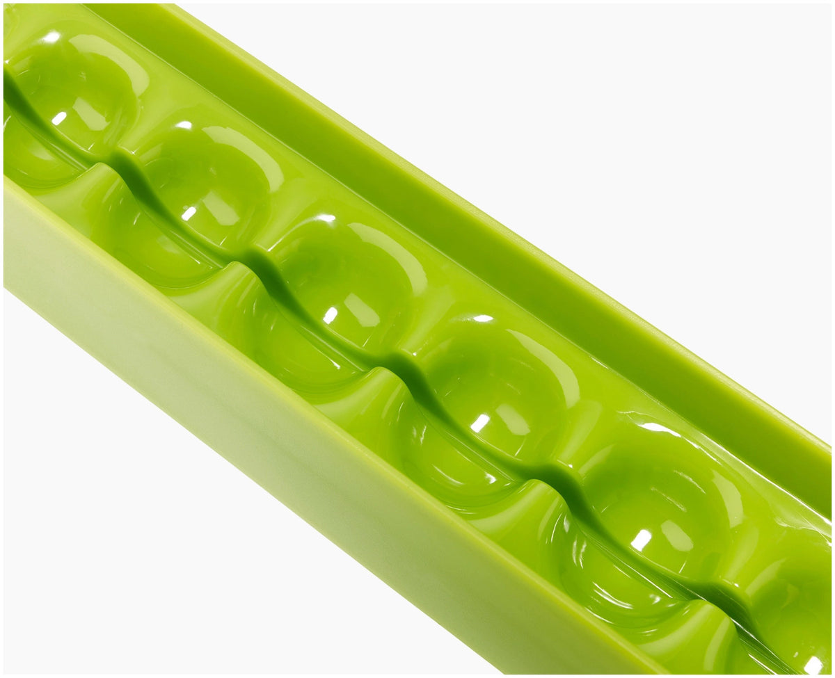 Halve-It Lebensmittel Schneidehilfe in Grün präsentiert im Onlineshop von KAQTU Design AG. Schneider und Stecher ist von Joseph Joseph