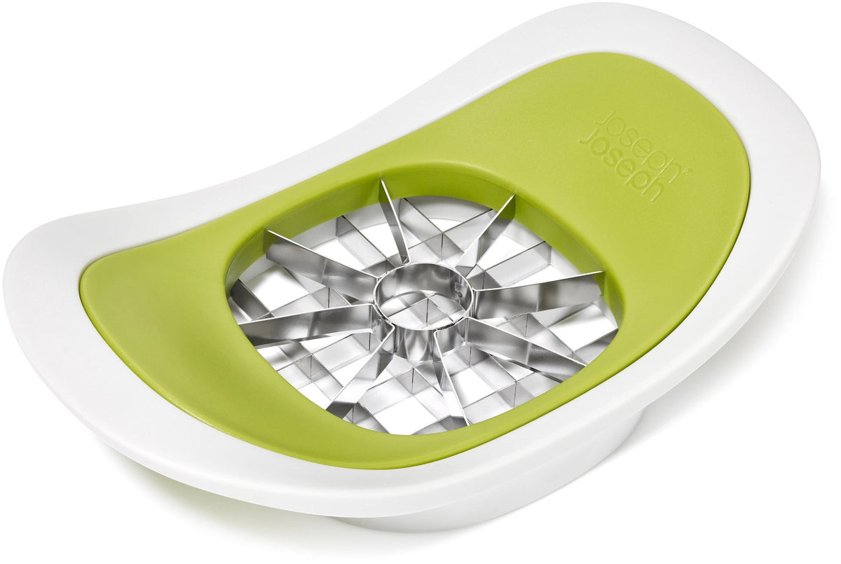 Nest Press 2-in-1 Apfel und Kartoffelschneider in Grün präsentiert im Onlineshop von KAQTU Design AG. Schneider und Stecher ist von Joseph Joseph