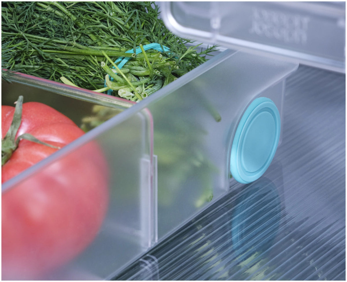 FridgeStore Kühlschrank-Aufbewahrungsbehälter extra gross in Transparent präsentiert im Onlineshop von KAQTU Design AG. Aufbewahrungsbehälter ist von Joseph Joseph