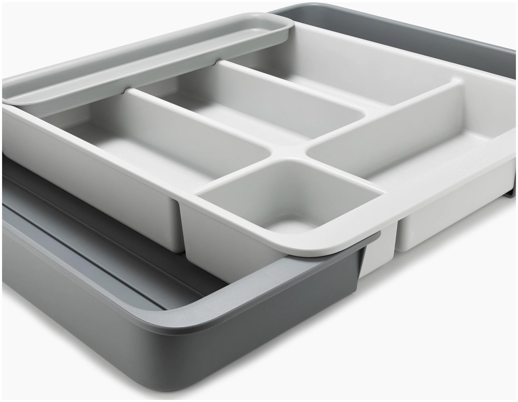 Praktischer und umweltfreundlicher Besteckkasten von Joseph Joseph, aus recyceltem Kunststoff, ideal für die flexible Organisation von Besteck in Schubladen.