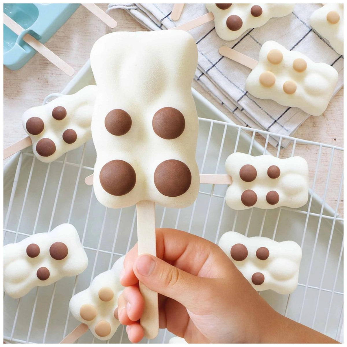 Glaceform Teddy Bär in  präsentiert im Onlineshop von KAQTU Design AG. Glacezubehör ist von Scrap Cooking