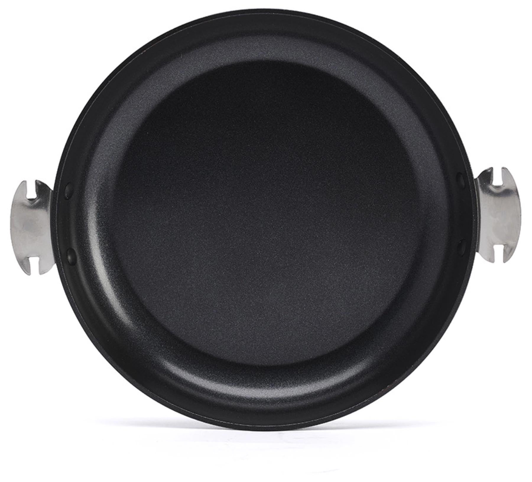 Elegante 28 cm Bratpfanne aus hochwertiger Keramik von de Buyer, ideal für gesundes, fettfreies Braten und ansprechende Präsentation.