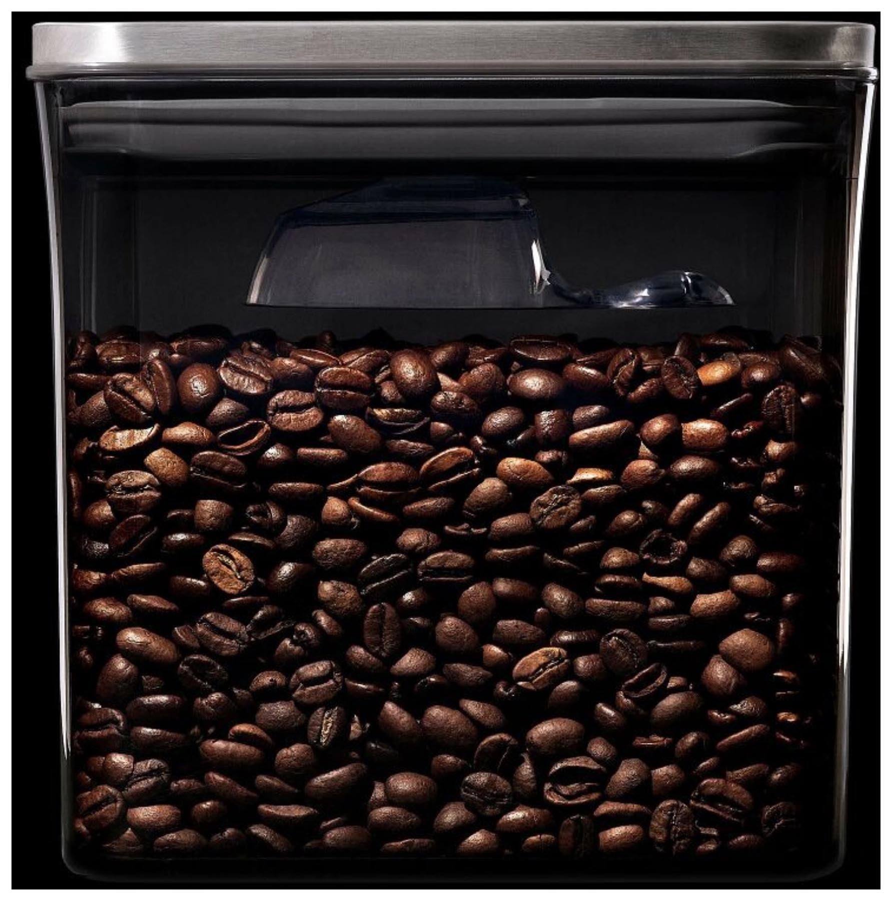 Elegante GG Brew Pop Aufbewahrungsdose aus Edelstahl mit Dosierlöffel, ideal für die Aufbewahrung von Lebensmitteln, 1.7l, von OXO.
