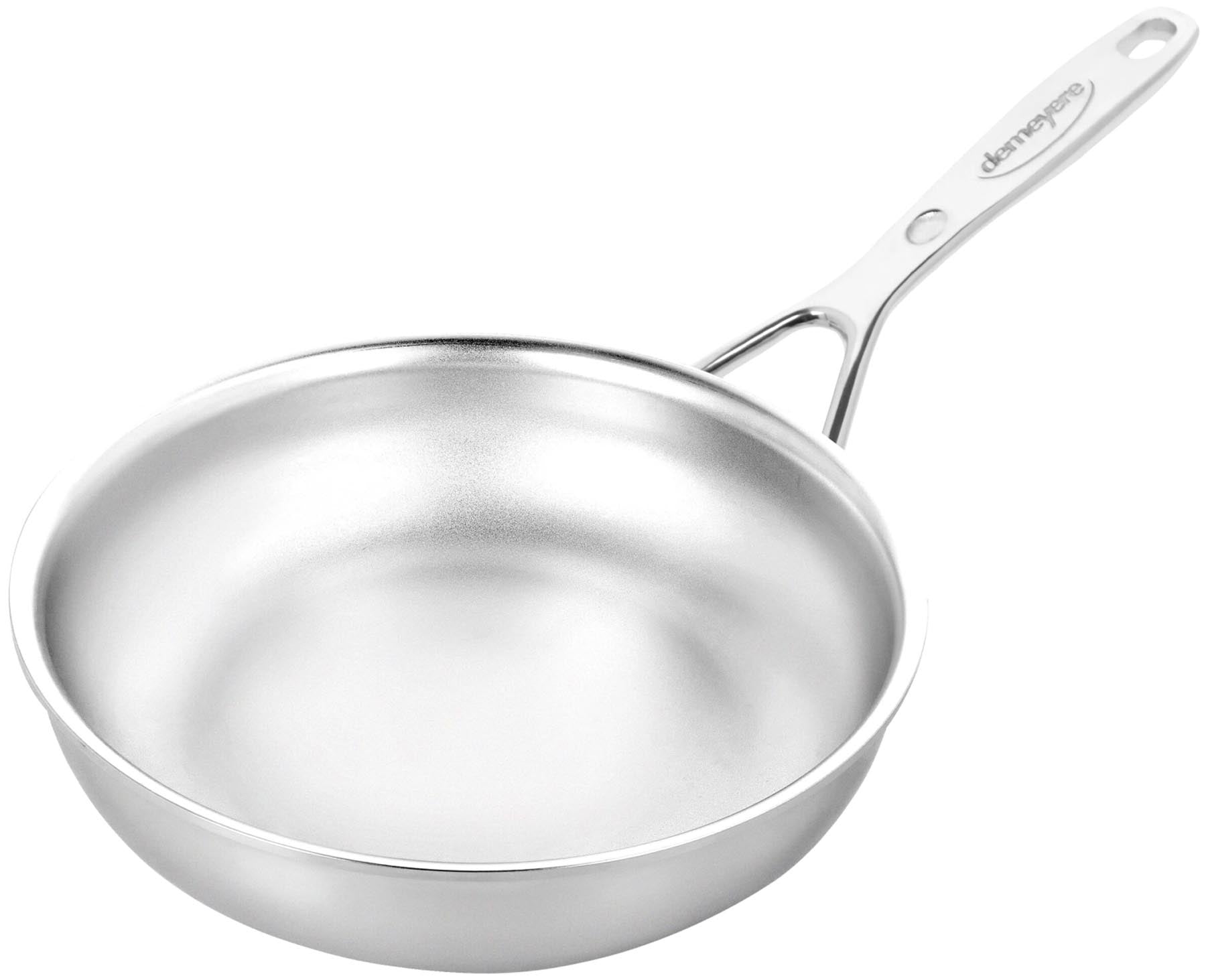 Elegante 20 cm Bratpfanne aus der Silverline 7 von Demeyere, mit innovativer NanoTouch-Beschichtung für müheloses Braten und einfache Reinigung.