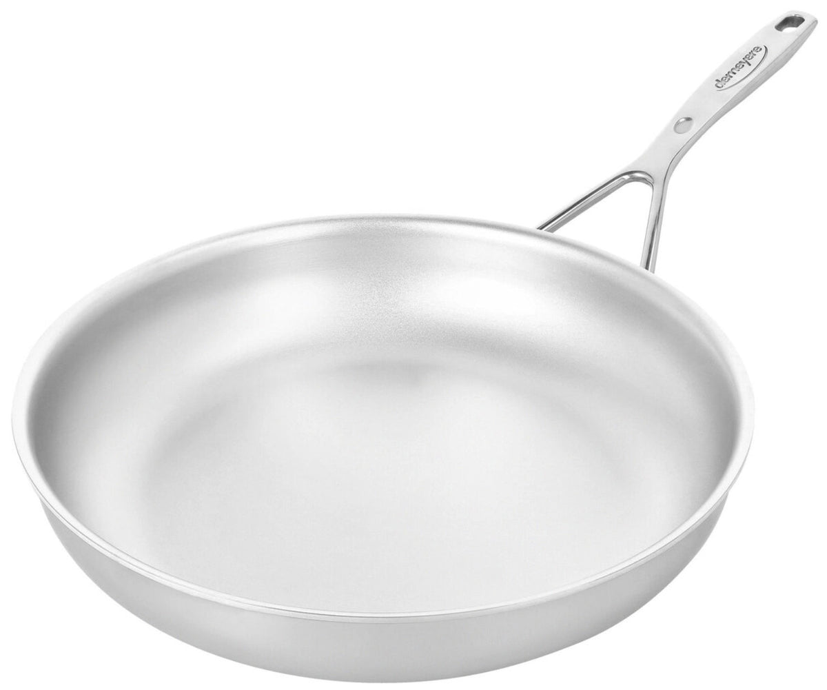 Silverline 7 Bratpfanne NanoTouch 28cm in Silber präsentiert im Onlineshop von KAQTU Design AG. Bratpfanne ist von Demeyere