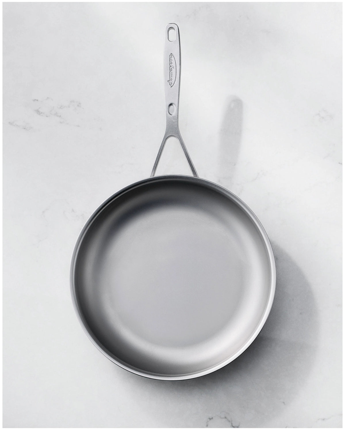 Industry 5 Bratpfanne NanoTouch 28cm in Silber präsentiert im Onlineshop von KAQTU Design AG. Bratpfanne ist von Demeyere