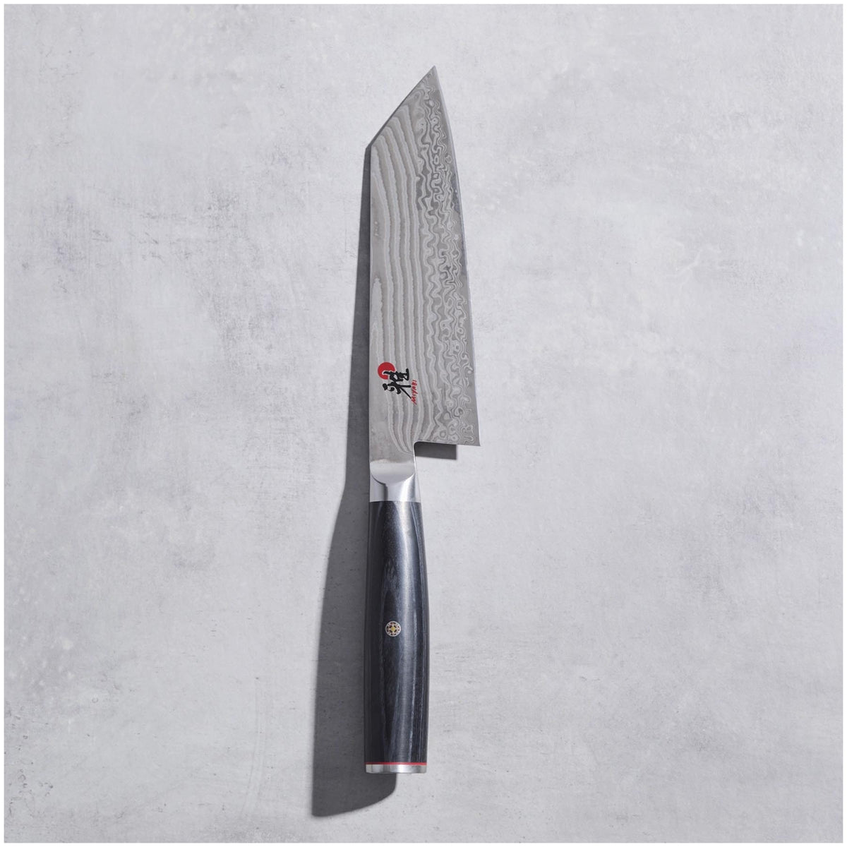 5000 FC-D Bunka 17cm in Schwarz präsentiert im Onlineshop von KAQTU Design AG. Küchenmesser ist von Miyabi