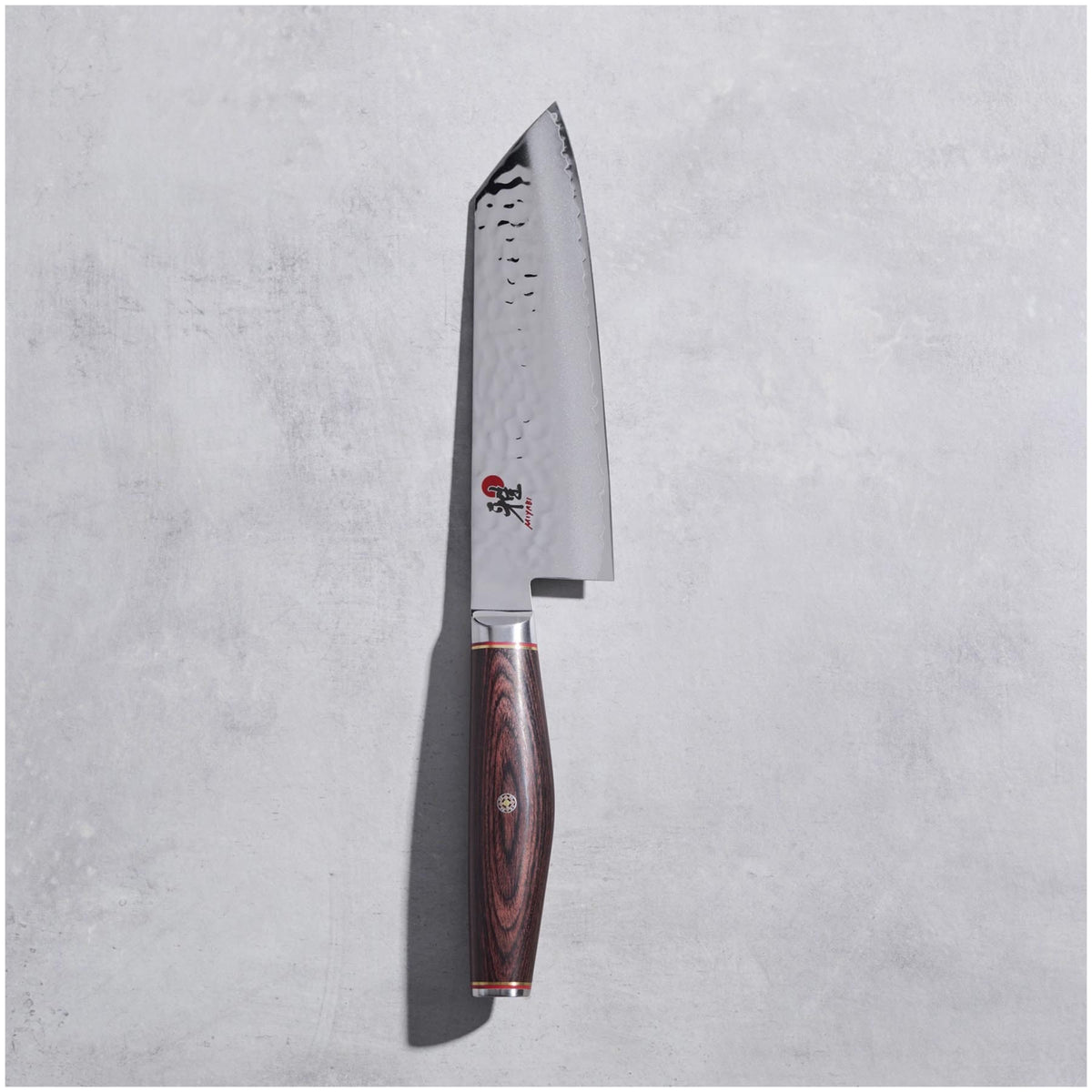 6000 MCT Bunka 17cm in Braun präsentiert im Onlineshop von KAQTU Design AG. Küchenmesser ist von Miyabi